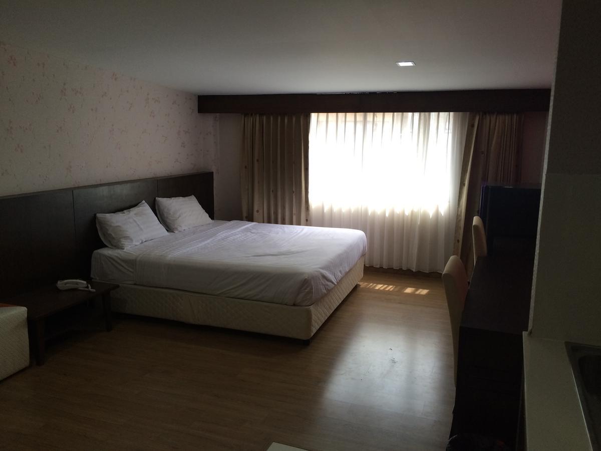 Iraqi Hotel Makkasan Exterior photo
