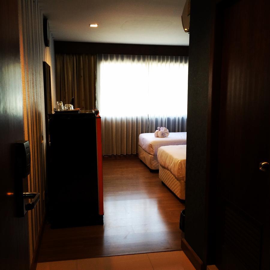 Iraqi Hotel Makkasan Exterior photo